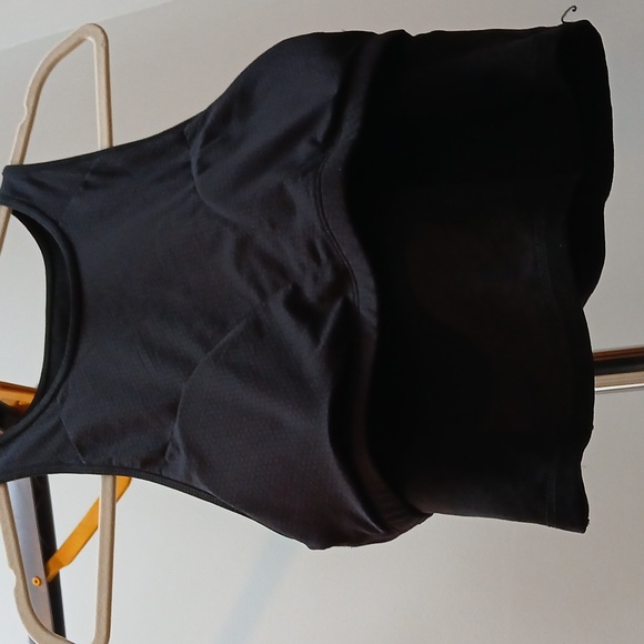 Vuori Elevation Plyo Tank Top - Picture 14 of 16